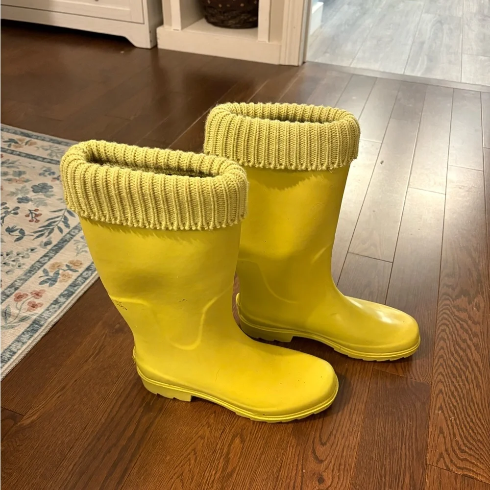 American Eagle Outfitters Yellow Winter Rain Boots - Picture 3 of 10